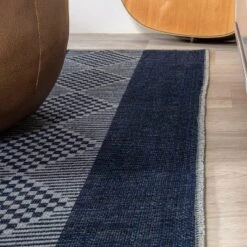 Nautisk Trellis Stripe Machine-Washable Area Rug - JONATHAN Y -Furniture store GUEST 06a7997c f2f2 4f6a ada1 0a145283761b