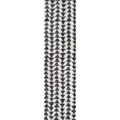 Aisha Moroccan Triangle Geometric Indoor Area Rug - JONATHAN Y