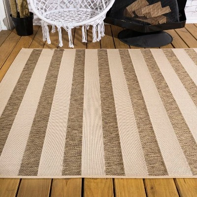 Aveiro Wide Stripe Indoor/Outdoor Area Rug - JONATHAN Y 5 Aveiro Wide Stripe Indoor/Outdoor Area Rug - JONATHAN Y - Image 5