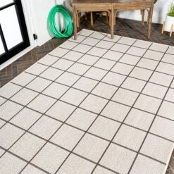 Grid Modern Squares Indoor/Outdoor Area Rug - JONATHAN Y -Furniture store GUEST 43c60672 7ee7 436a 9588 a2caa6f27cbd