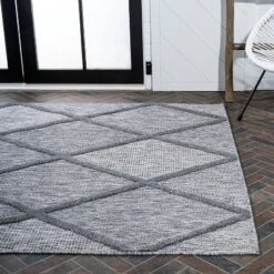 Salines Diamond Trellis Indoor/Outdoor Area Rug - JONATHAN Y -Furniture store GUEST 49cc7731 0638 4500 8123 9a8d81dfd654