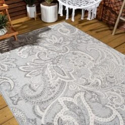Julien Paisley High-Low Indoor/Outdoor Area Rug - JONATHAN Y -Furniture store GUEST 5ac5d03e ee04 4d94 95b0 2b2f1952e6b2