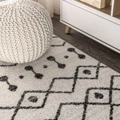 Aksil Moroccan Beni Souk Area Rug - JONATHAN Y 12 Aksil Moroccan Beni Souk Area Rug - JONATHAN Y -Furniture store GUEST 6c647a45 3808 4ba5 94d0 bb6799d558d7