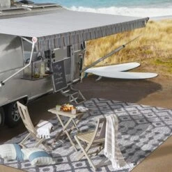 Peralta Moroccan Diamond Indoor/Outdoor Area Rug - JONATHAN Y -Furniture store GUEST 9b943862 86b1 40bd bd13 1ec77593bc4e