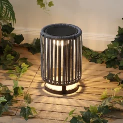 JONATHAN Y Sawara Modern Minimalist Faux Rattan Integrated Indoor/Outdoor LED Solar Powered Lantern