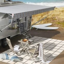 Grid Modern Squares Indoor/Outdoor Area Rug - JONATHAN Y -Furniture store GUEST fdb09858 157e 4ada 90f7 48d8c79691d2